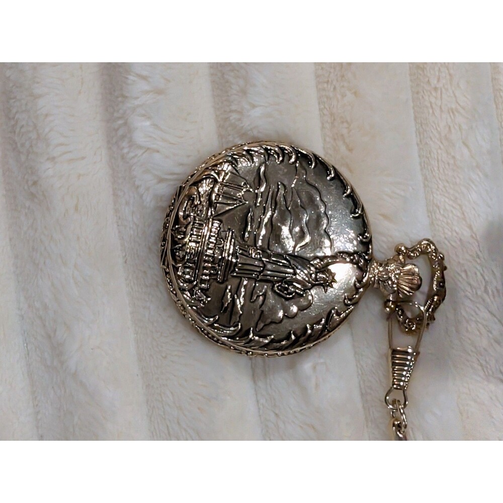 Vintage Statue of Liberty New York Quartz Pocket Watch -Untested